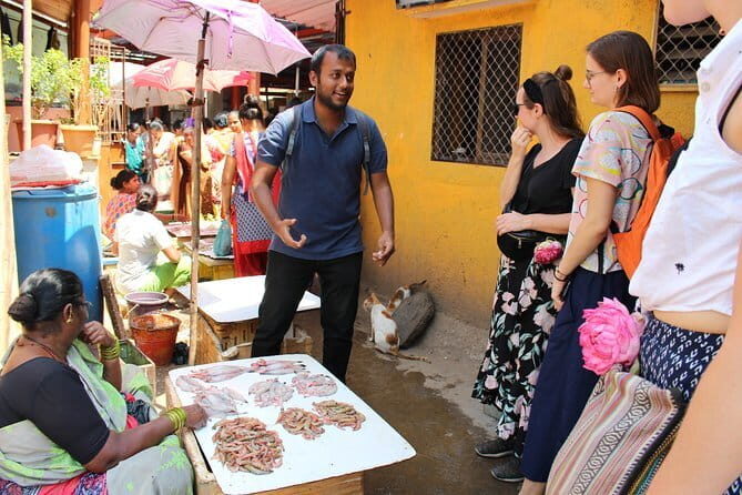 All in One Mumbai City, Slum & Bollywood Tour with Transport - A 1904 Jain Temple on Malabar Hill: A Quiet Contrast Stop