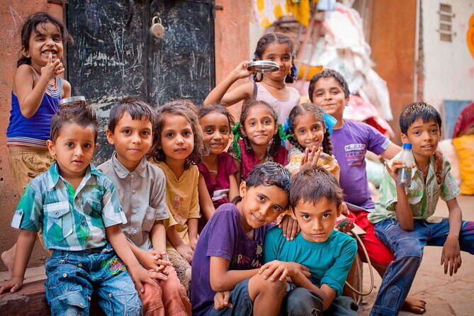 Dharavi Tour Including Car Transfer - Why Dhobi Ghat + Dharavi is a smart pairing