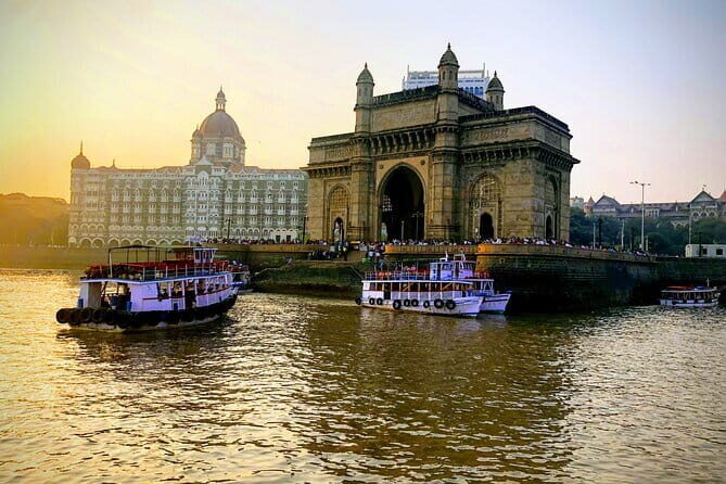 Explore Mumbai Iconic Landmarks and Hidden Gems - Malabar Hill parks: quick nature breaks and big views