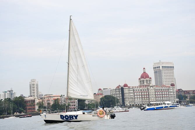 Mumbai Bay Breeze Sail on a Compact Yacht Experience - Key highlights before you cast off