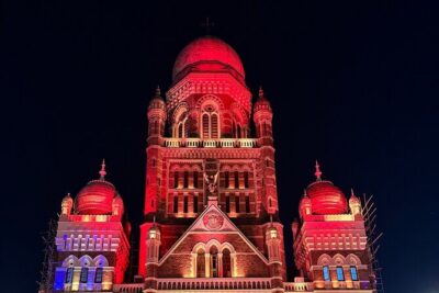 Mumbai By Night: Lights & Luminance - Meeting at Starbucks Dhanraj Mahal, then riding in comfort