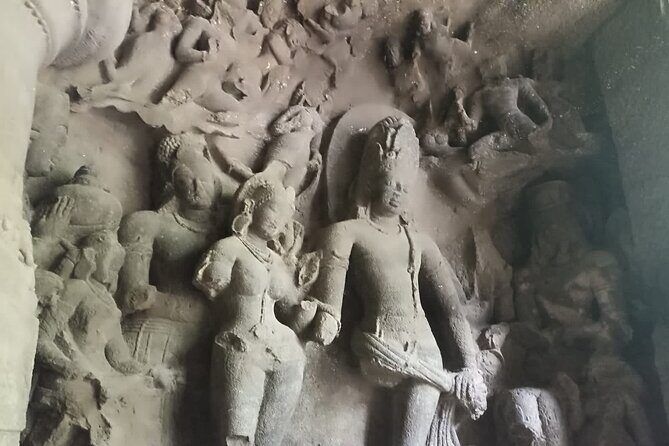 Mumbai City Sightseeing with Elephanta Caves Full Day Tour - From hotel pickup to Gateway of India: the morning pace