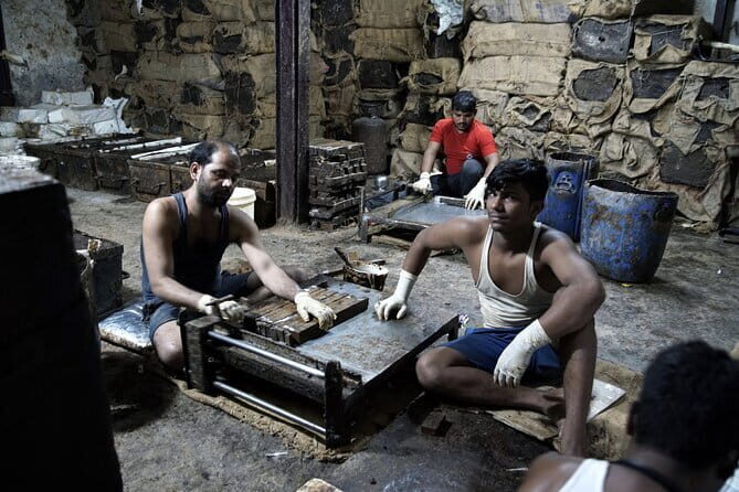 Mumbai City Tour & Dharavi Slum: Full-Day Private Experience - A Mumbai day with two worlds in the same orbit