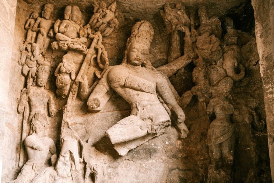 Mumbai: Elephanta Island and Elephanta Caves Guided Tour - Should you book this Elephanta Caves guided tour?