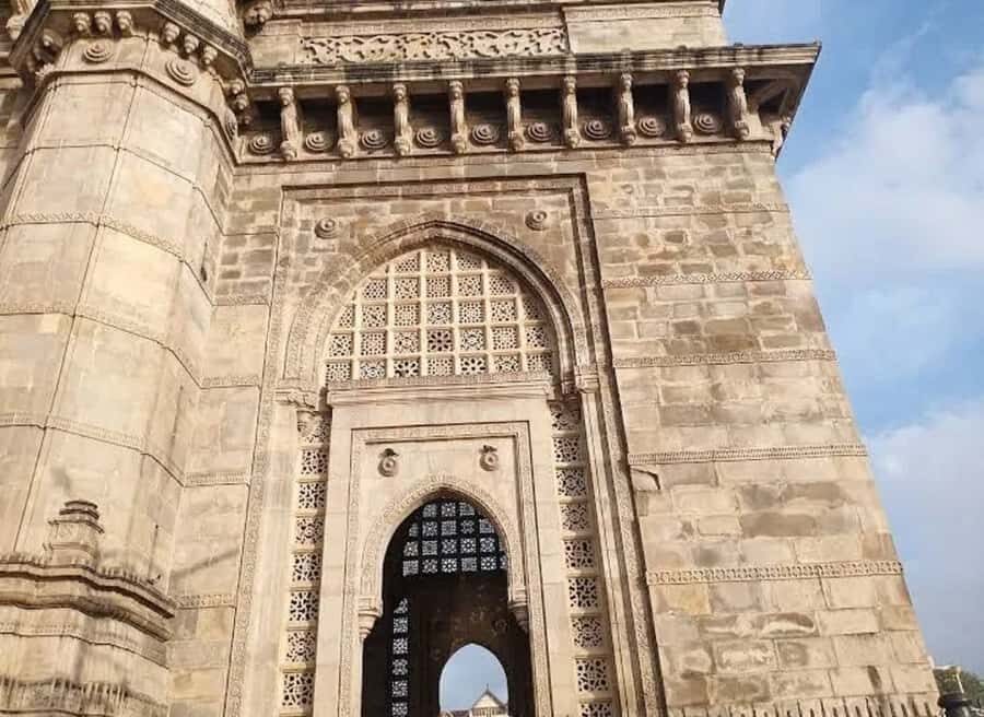 Mumbai Half-Day Guided Tour with Dhobi Ghat - Crawford Market and Oval Maidan: Market Life Without the Guesswork