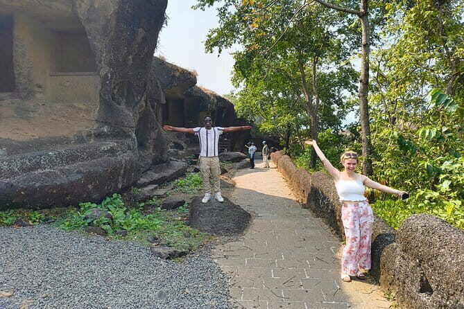 Mumbai Kanheri Caves & Golden Pagoda – A Buddhist Settlement - Sanjay Gandhi National Park by local bus: what you’re really doing in 15 minutes