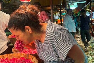 Mumbai Morning Market Tour of Flowers, Fish, and More - Sassoon Dock Fish Market: Auctions, Prawns, and the Sensory Kick