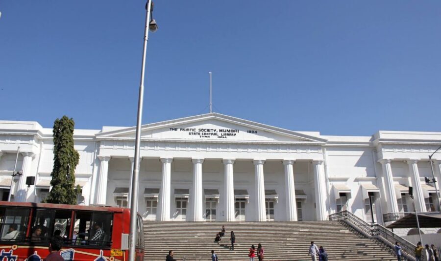 Mumbai: Private City sightseeing and Dharavi Slum Tour - The Colonial-Era Belt and Mumbai’s Big Institutions