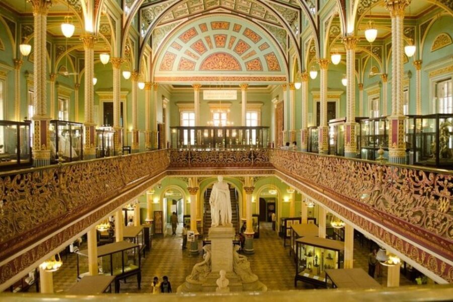 Mumbai: Private custom tour with a local guide - Hotel Pickup and the Comfort of Not Starting Late