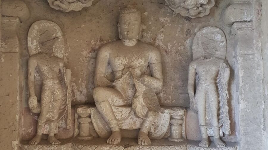Mumbai: Private Kanheri Caves Guided Tour - From Mumbai pickup to the park: how the day actually starts