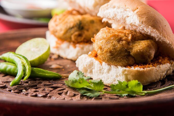 Mumbai Street Food Crawl (2 Hours Guided Food Tasting Tour) - Why This Mumbai Street Food Crawl Makes Sense for 2 Hours