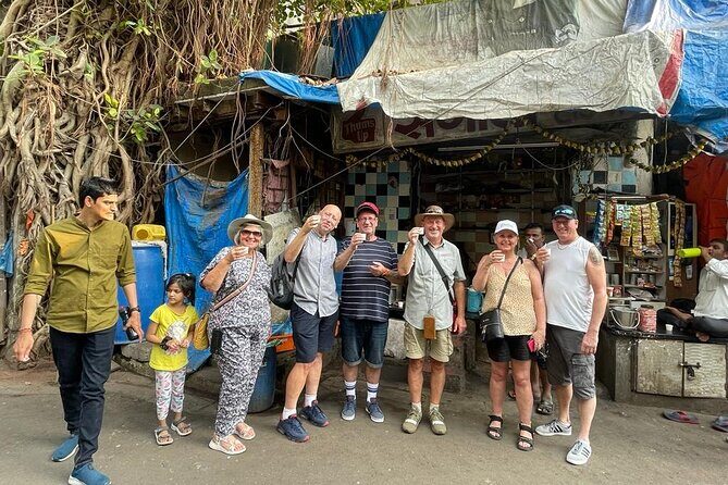 Primmum Mumbai Sightseeing With Local Train Ride Experience - A 7-hour route that mixes top landmarks with lived-in Mumbai