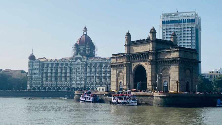 Private Full Day Mumbai City Sightseeing & Dharavi Slum Tour - The Dharavi shift: a 2–2.5 hour walking tour that changes how you see the city