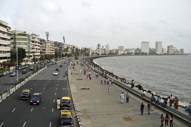 Private Mumbai Sightseeing tour - Chhatrapati Shivaji Maharaj Terminus: UNESCO, Gothic-style, and a quick hit