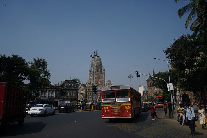 Private Tour in Mumbai Slum with Sightseeing - Gateway of India and Kamala Nehru Park: classic photo spots, used well