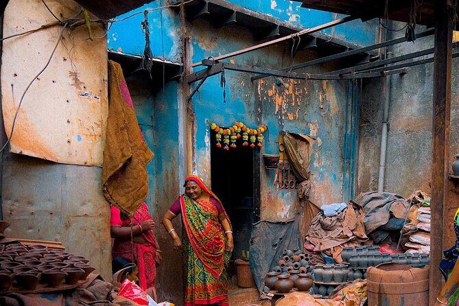 Private Tour in Mumbai Slum with Sightseeing - Dhobi Ghat: the open-air laundromat that runs like a system