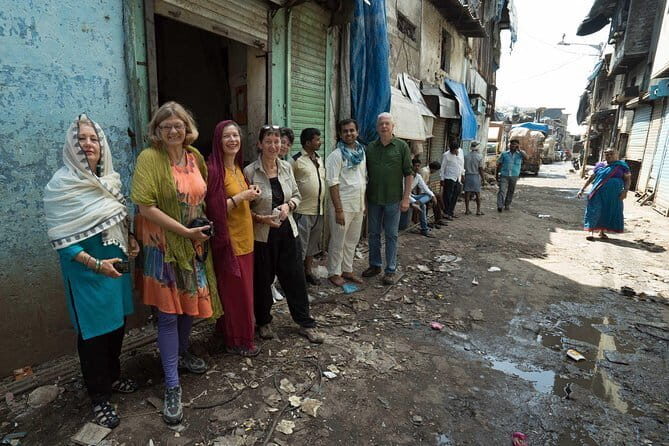 Sacred sites Mumbai tour: Hinduism, Christianity, Judaism & more - Keneseth Eliyahoo Synagogue: Jewish community and city memory