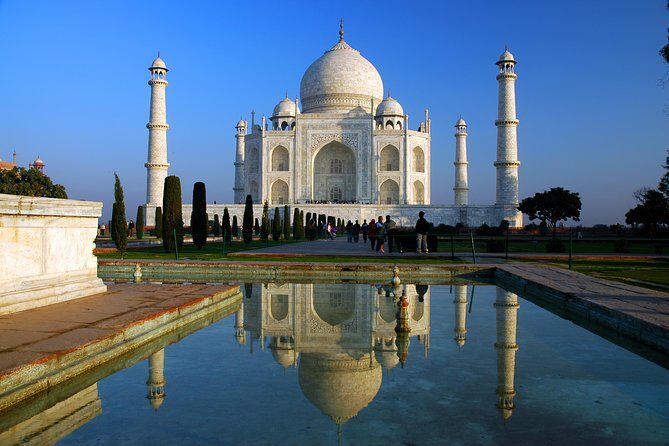Same Day Tour from Mumbai to Taj Mahal and Agra With Flights - Key highlights at a glance