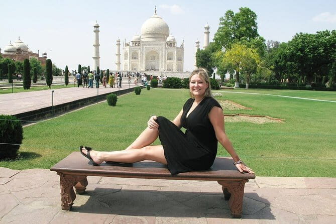 Taj Mahal Day Trip Including Same Day Flights from Mumbai - FAQ
